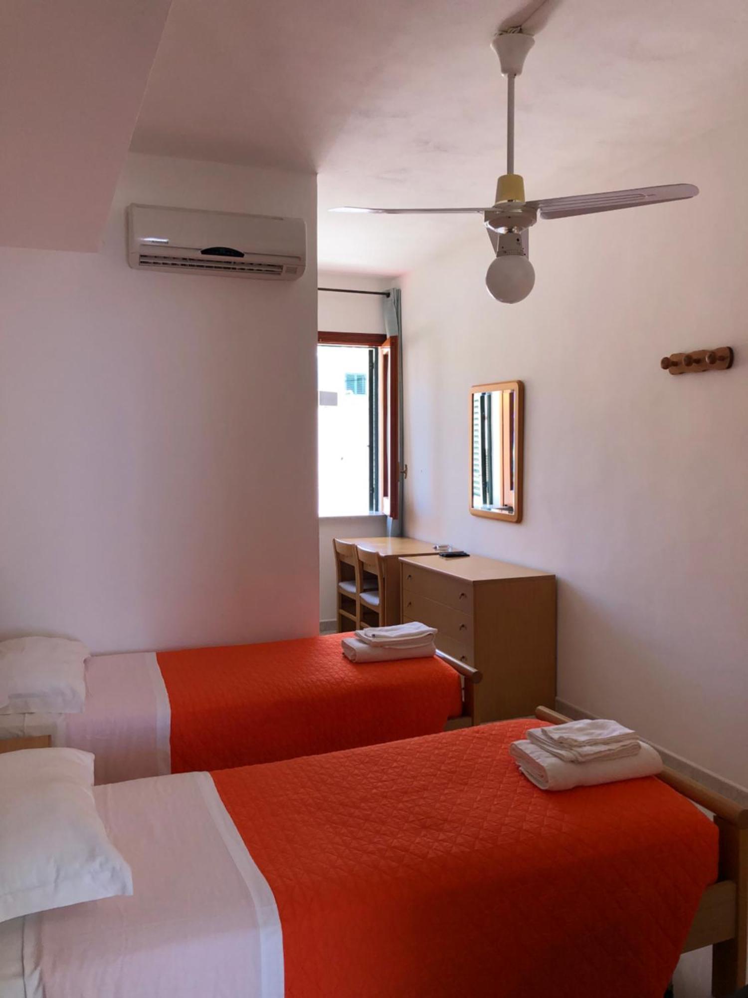 Hotel Ariston Isola di Ustica Bagian luar foto